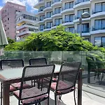 Oasis Club Lägenhet
