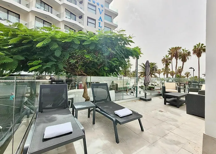 Oasis Club Apartment *