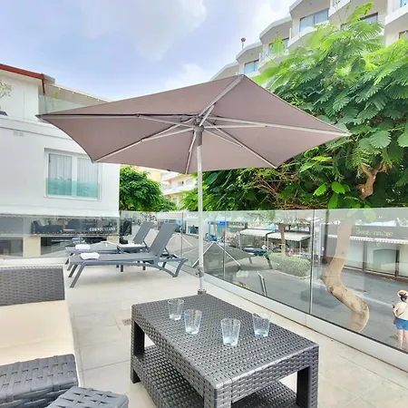 Oasis Club 拉克鲁斯